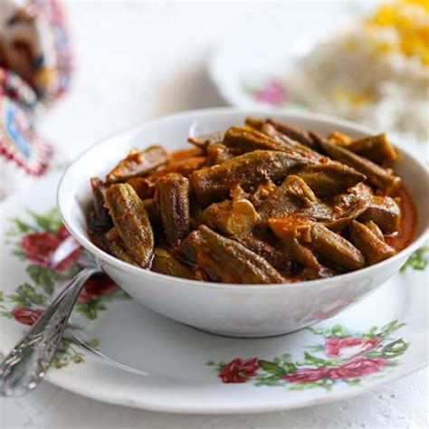 طرز تهیه خورشت بامیه با گوشت فوت و فن