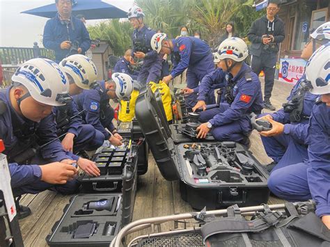 厦门两支救援队奔赴土耳其 曙光救援队8人、蓝天救援队18人首批出发