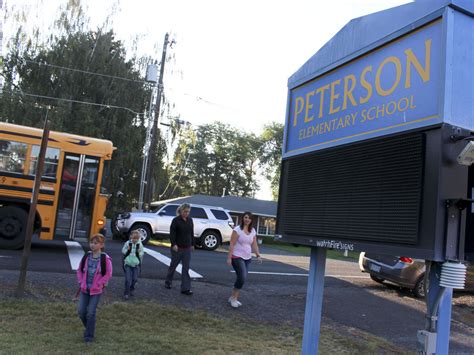 First day of school: Peterson Elementary | News | heraldandnews.com