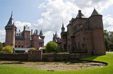 Castle De Haar popular by Japanese tourists | Heavenly Holland