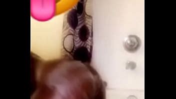 Culo Temblando En La Tina XVIDEOS