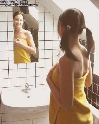 Towel Porn Pics PICTOA