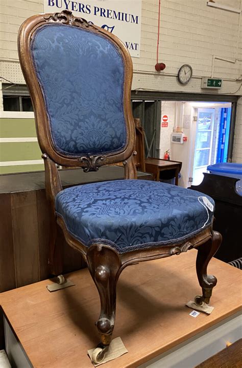 VICTORIAN SPOON BACK CHAIR Southgate Auction Rooms