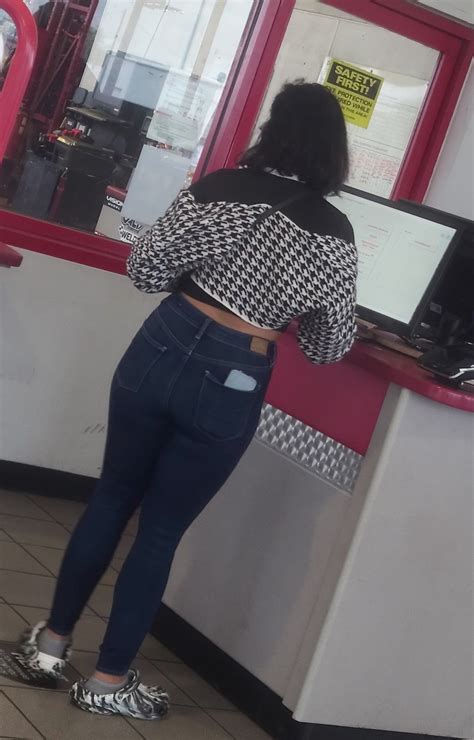 Caught Nerdy Latina W Great Legs Tight Jeans Forum