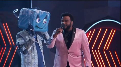 ‘masked Dancer Host Craig Robinson Shares Feelings On Hosting Show