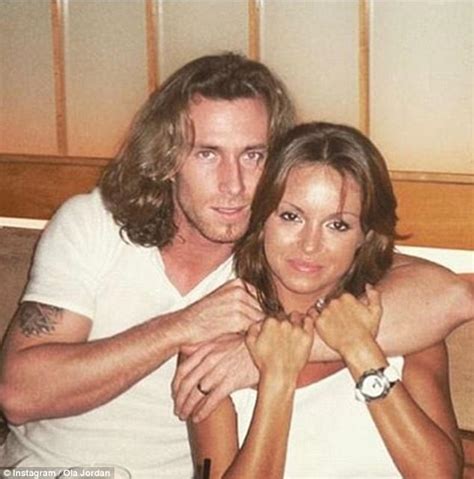 Ola Jordan Flaunts Her Tan In Tiny Bikini In Maldives Daily Mail Online