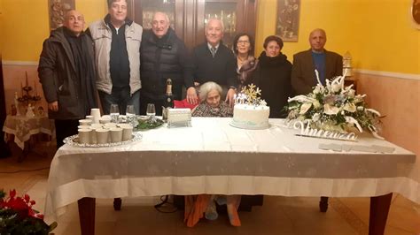 Sassano Grande Festa Per I 101 Anni Di Nonna Vincenza