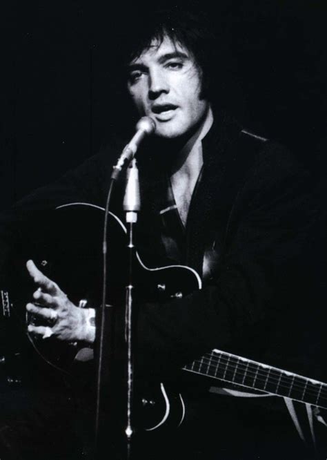 Elvis Onstage At The International Hotel Las Vegas 1969 Elvis