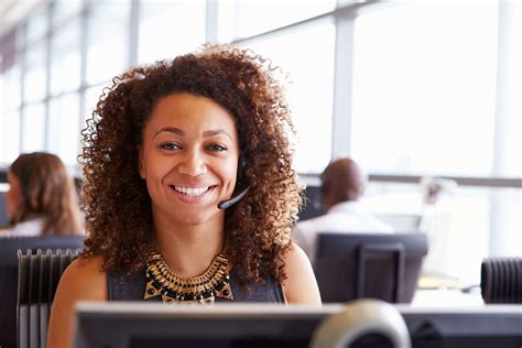 How to Find and Hire Great Customer Service Representatives