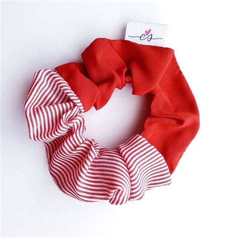 Scrunchie Combinado En Telas Color Rojo Y Blanco Con Rayas Rojas ️ Fashion Scrunchies Scarf