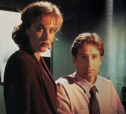 Image - Fox Mulder and Dana Scully.jpg - X-Files Wiki - David Duchovny ...