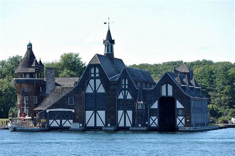 Boldt Castle - Boat House, Thousand Islands, NY | Curiosidad, Curioso