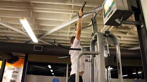 Technogym Assisted Chin Up Gymcalc Youtube