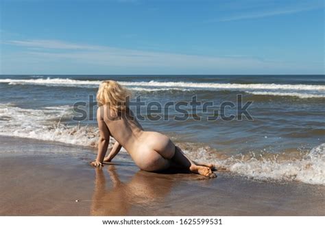 Lifestyle Beauty Concept Beautiful Nude Girl Stock Photo Shutterstock
