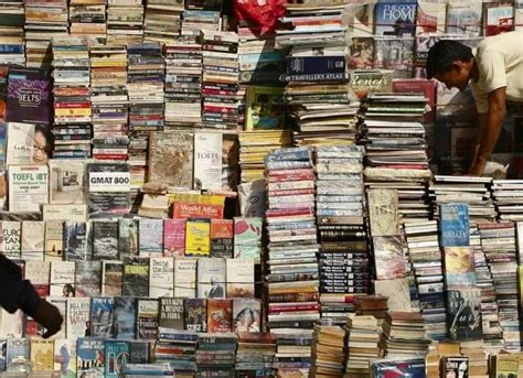 Kerugian Membeli Buku Bajakan Alasan Buku Asli Lebih Baik Jakarta