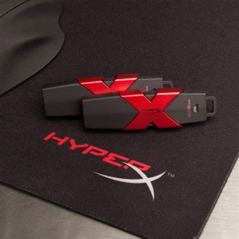 HyperX Savage - USB flash drive - 512 GB - USB 3.1 - black, red ...