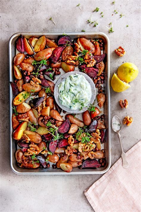 Traybake Met Krieltjes Biet En Tzatziki Delicious Magazine