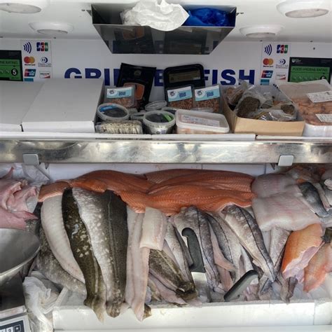 Ian S Fresh Fish Grimsby Fish Near You Mobile Fishmonger Service