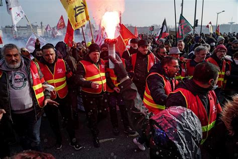 Francuski rząd zaczął obrady nad reformą emerytalną Związki zawodowe