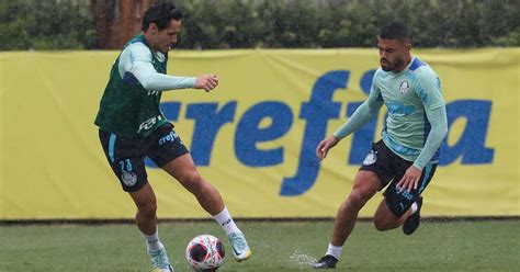 Sob Chuva Forte Palmeiras Realiza Segundo Per Odo De Treinos No Ct