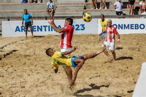 MARINGÁ Seleção Brasileira de Beach Soccer avança à final da Copa