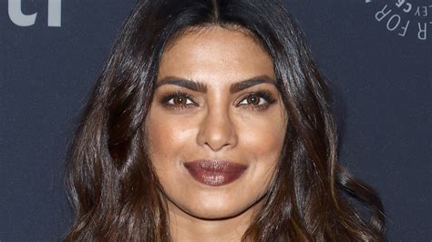 Priyanka Chopra Nailed ‘90s Brown Lipstick | Allure