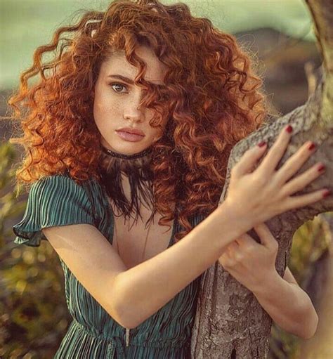 Pin By Berke On Curly Curly Hair Styles Red Haired Beauty Beautiful