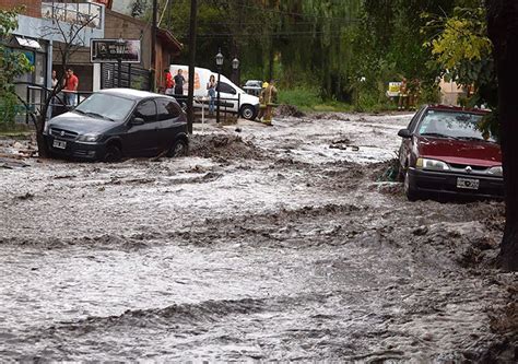 Fuertes Temporales Con El Regreso De Las Lluvias En Argentina