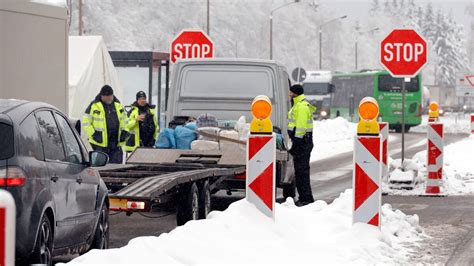 Nach Einf Hrung Fester Grenzkontrollen Zahl Der Unerlaubten Einreisen