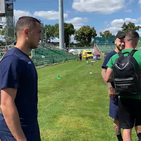 Pogoń Szczecin on Twitter Granatowo bordowi meldują się na stadionie