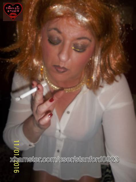 MILF GIVES BLOWJOB Pics XHamster