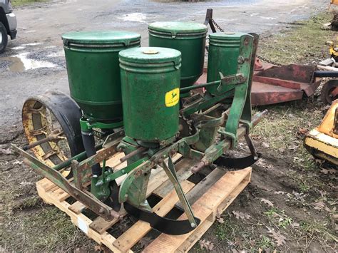 Used John Deere 246 247