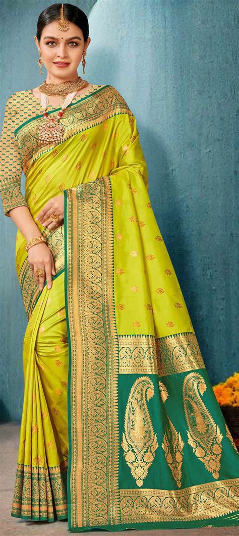 Traditional Wedding Green Color Banarasi Silk Silk Fabric Saree