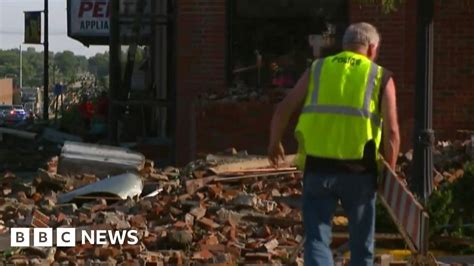 Seventeen People Injured As Tornadoes Rip Through Iowa Bbc News