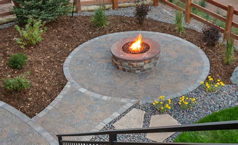 10 Natural Rock Fire Pit Ideas to Transform Your Backyard - Get ...