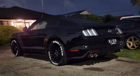 Black 2017 Ford Mustang Gt Coupe Photo Detail