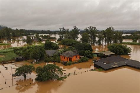 Le Rio Grande Do Sul En Deuil Suite Aux Inondations Meurtri Res