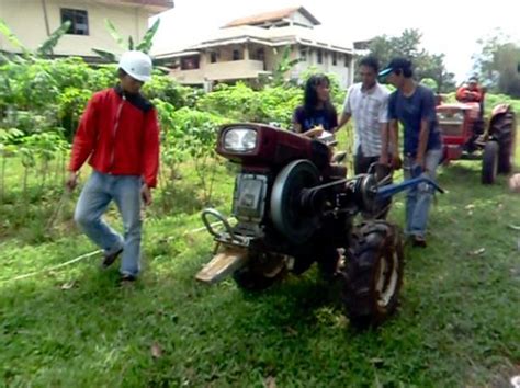 KAJIAN KINERJA TARIK TRAKTOR TANGAN DENGAN MENGGUNAKAN BAHAN BAKAR