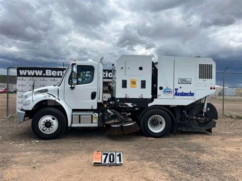 2016 Freightliner M2 106 Medium Duty Truck Avalanche M6 Street Sweeper 7 045 Miles Bentley