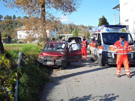 Colto Da Malore Si Schianta Con Lauto Muore Un 78enne