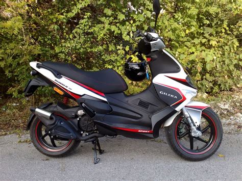 Скутер Gilera Runner 50: техническая характеристика, фото