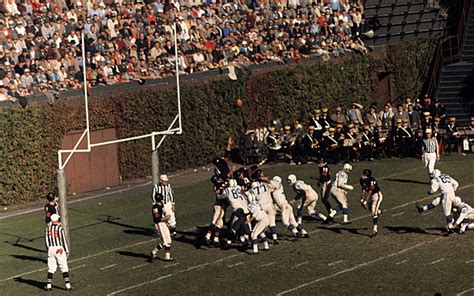 Photos Remember Wrigley Field Was Nfl Venue Back In The Day