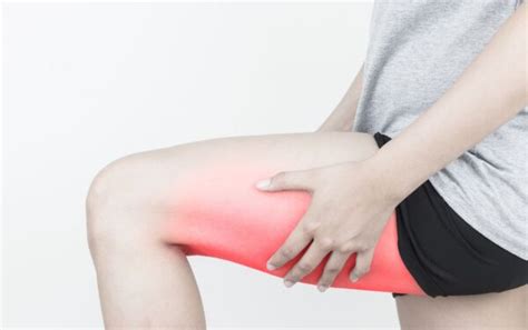 Can I Run With A Hamstring Strain? + How To Recover Properly