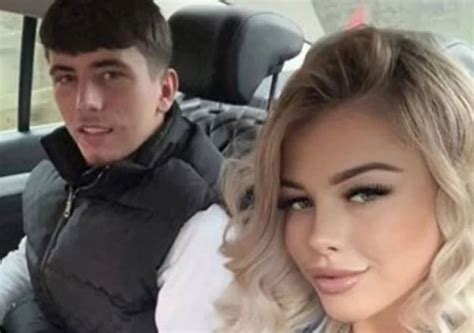 Mujer que sacó a indigente de las calles ahora hace platal en OnlyFans 