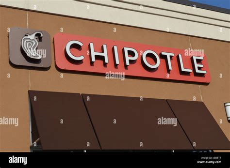 Chipotle Signage Hi Res Stock Photography And Images Alamy