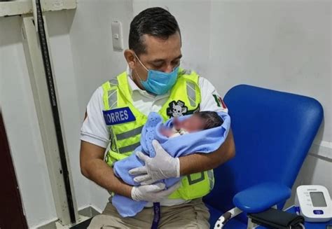 Autoridades rescatan a bebé abandonada en una banqueta de Playa del Carmen