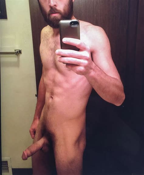 I Think This Qualifies Nudes Beardsandboners Nude Pics Org