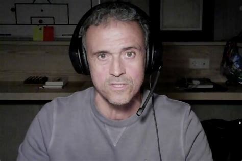 Mundial De Qatar 2022 Luis Enrique Se Convierte En Streamer