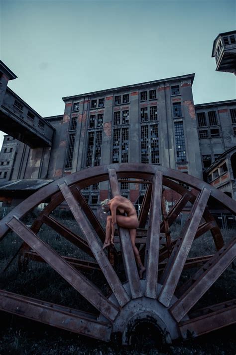 Nude Magazine Numero 3 Earth Issue