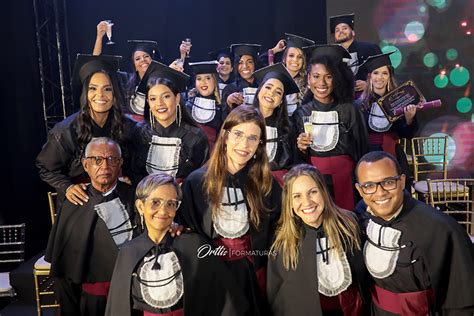 Qual A Diferen A De Formatura E Cola O De Grau Orttis Formaturas E